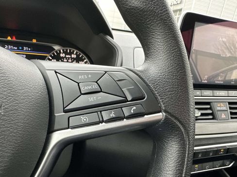 Used 2023 Nissan Altima 2.5 SV image 28