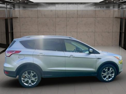 Used 2015 Ford Escape Titanium image 4