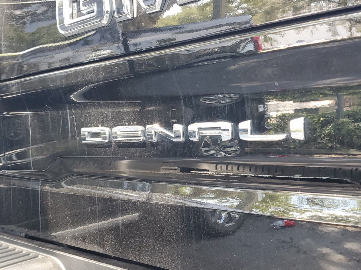 Used 2025 GMC Sierra 1500 Denali Ultimate AWD/4WD image 8