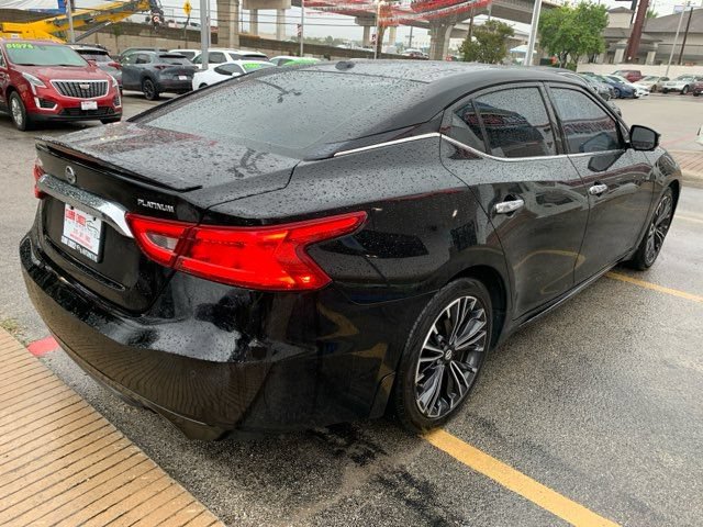 Used 2016 Nissan Maxima Platinum w/ Interior Lighting Package FWD image 4