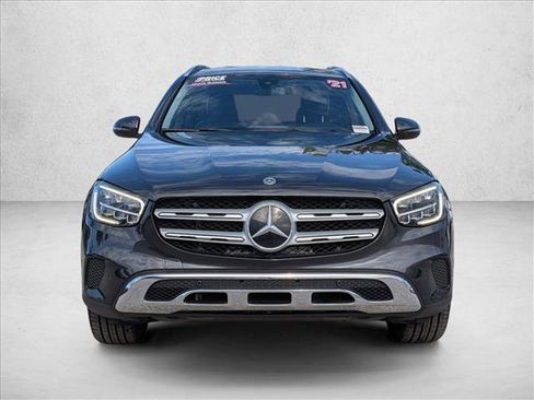 Used 2021 Mercedes-Benz GLC 300 image 2