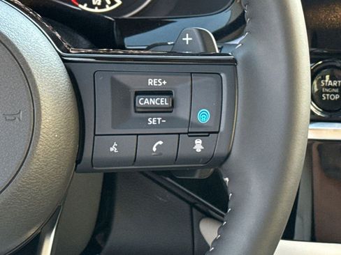 New 2025 Nissan Pathfinder SL image 25