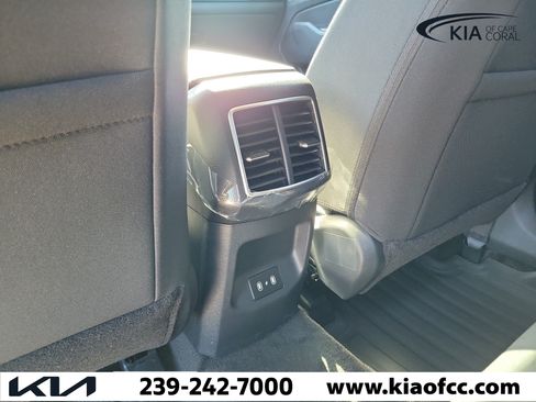 New 2026 Kia Sportage LX FWD image 13