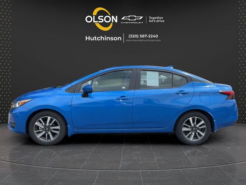 Used 2024 Nissan Versa SV w/ Trunk Package FWD image 2