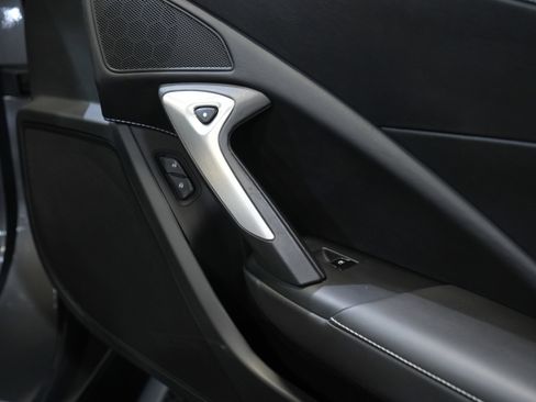 Used 2015 Chevrolet Corvette Z06 w/ 3LZ Preferred Equipment Group image 26