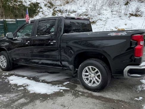 Used 2021 Chevrolet Silverado 1500 LT AWD/4WD image 6