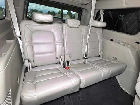 Used 2019 Lincoln Navigator L Reserve w/ Cargo Package AWD/4WD image 35