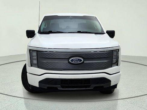 Used 2023 Ford F150 Lightning XLT AWD/4WD image 3