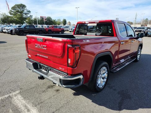 Used 2022 GMC Sierra 1500 SLT w/ SLT Premium Package image 3
