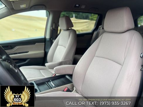 Used 2021 Honda Odyssey EX image 20