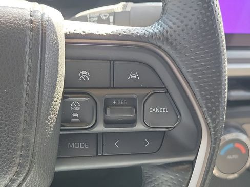 Used 2024 Toyota Tacoma TRD Off-Road image 32