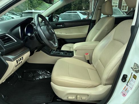 Used 2019 Subaru Outback 3.6R Limited w/ Popular Package #2 AWD/4WD image 14