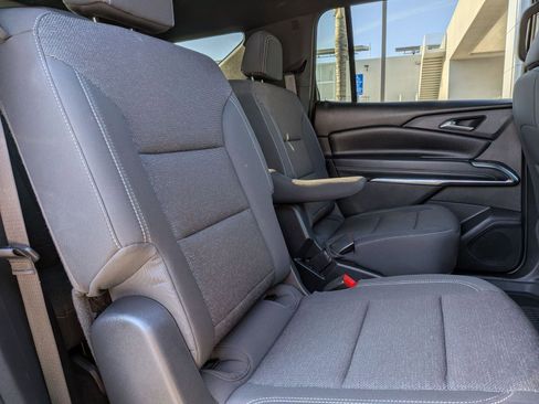 Used 2026 Chevrolet Traverse LT w/ LPO, Floor Liner Package FWD image 27