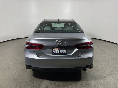 Certified 2022 Toyota Camry XLE image 4