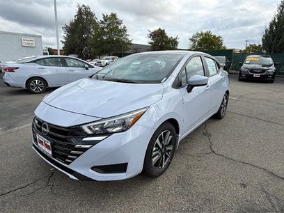 New 2025 Nissan Versa SV w/ Trunk Package