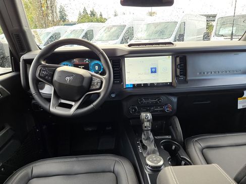 New 2025 Ford Bronco Badlands w/ Sasquatch Package image 10