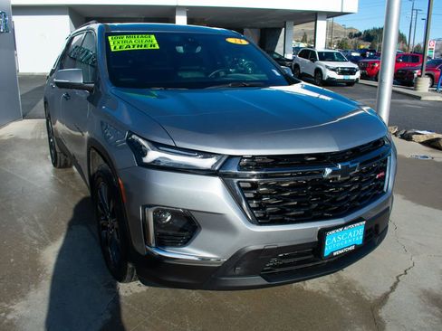 Certified 2024 Chevrolet Traverse RS image 10