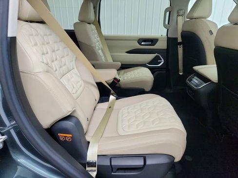 New 2026 Nissan Armada Platinum Reserve AWD/4WD image 42