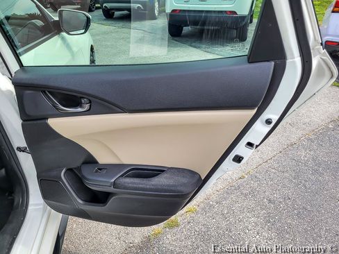 Used 2018 Honda Civic Sport image 27
