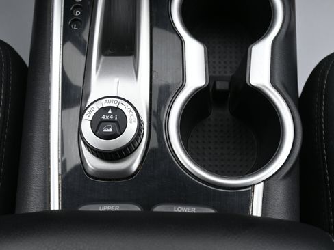 Used 2020 Nissan Pathfinder S image 20