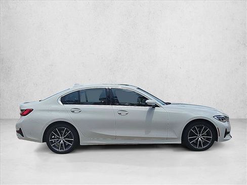 Used 2021 BMW 330i Sedan w/ Convenience Package RWD image 4