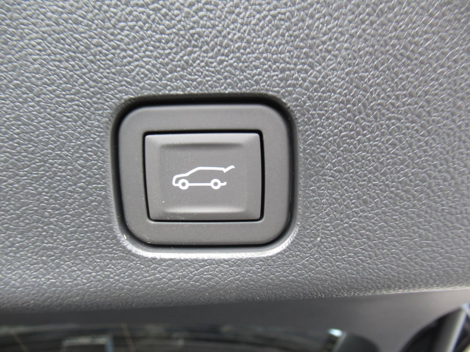 New 2026 Buick Enclave Avenir w/ Super Cruise Package FWD image 36