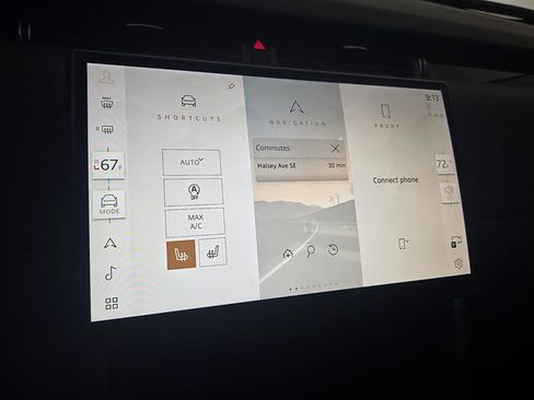 Used 2024 Land Rover Discovery Sport S image 17