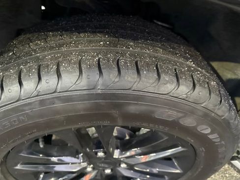 Used 2022 Ford Expedition XLT image 29