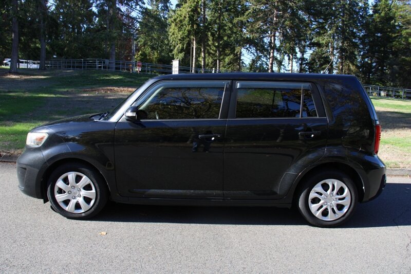 Used 2008 Scion xB FWD image 12
