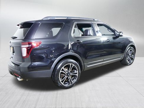 Used 2015 Ford Explorer Sport w/ Equipment Group 401A AWD/4WD image 7