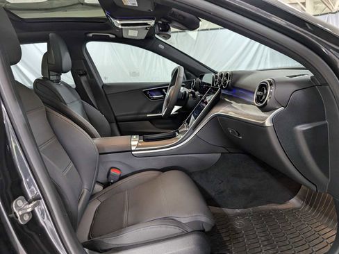 Used 2025 Mercedes-Benz C 300 4MATIC Sedan image 11