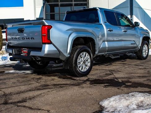 Used 2024 Toyota Tacoma SR5 AWD/4WD image 6