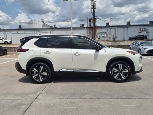 Used 2023 Nissan Rogue SL w/ SL Premium Package FWD image 7