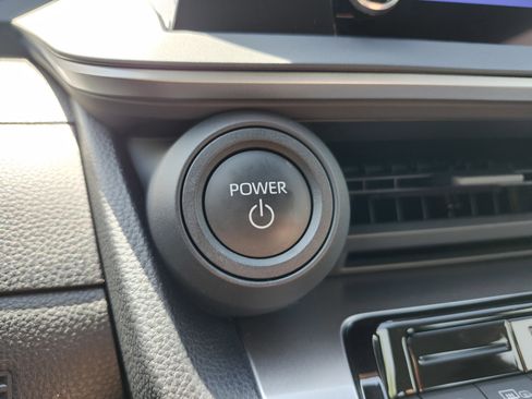 Used 2024 Toyota Prius LE image 26