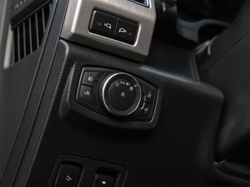 Used 2021 Ford F250 Platinum w/ FX4 Off-Road Package image 37