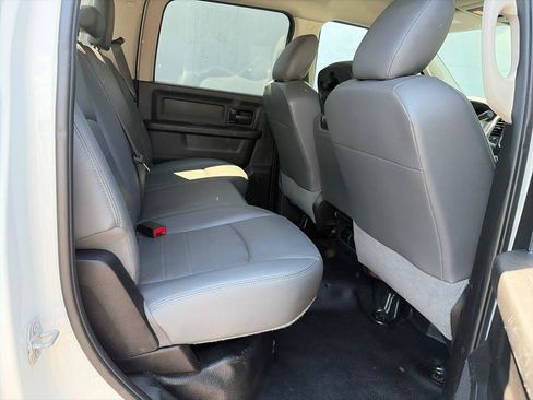 Used 2018 RAM 3500 Tradesman w/ Chrome Appearance Group AWD/4WD image 10