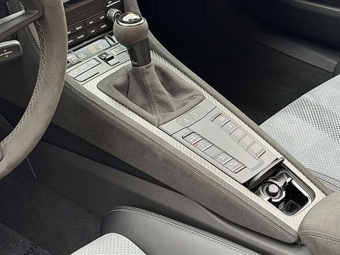 Used 2024 Porsche 718 Boxster Spyder RS w/ Weissach Package image 16