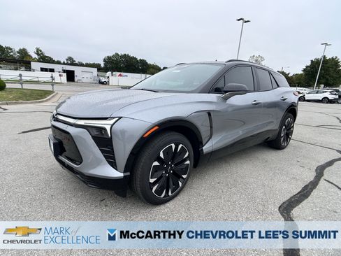 New 2026 Chevrolet Blazer EV RS image 4