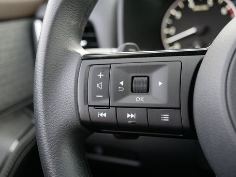 Certified 2023 Nissan Rogue SV image 28