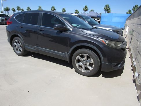 Used 2017 Honda CR-V EX-L image 2