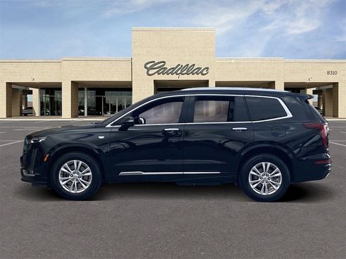 Certified 2024 Cadillac XT6 Luxury image 8