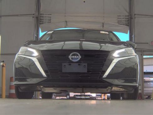 Used 2023 Nissan Altima 2.5 S FWD image 2