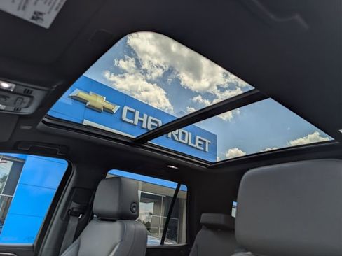 Used 2023 Chevrolet Tahoe LT w/ Luxury Package AWD/4WD image 30
