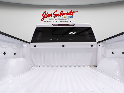 Used 2023 Chevrolet Silverado 1500 LT AWD/4WD image 40