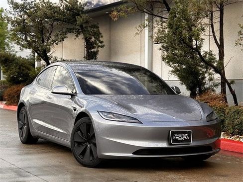 Used 2025 Tesla Model 3 Long Range image 2