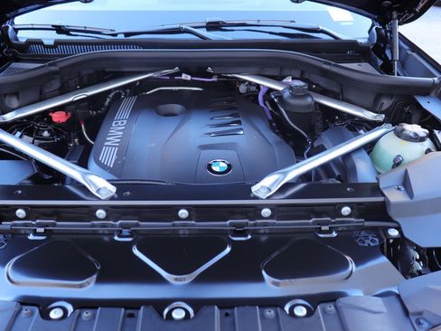 New 2026 BMW X5 sDrive40i w/ Climate Comfort Package RWD image 42