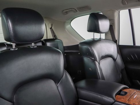 Used 2022 Nissan Armada SL w/ Captain's Chairs Package image 30