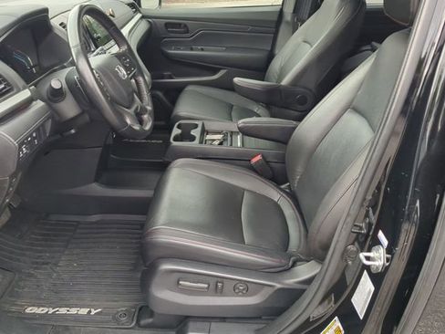 Used 2023 Honda Odyssey Sport image 15