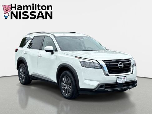 Used 2024 Nissan Pathfinder SV AWD/4WD image 1
