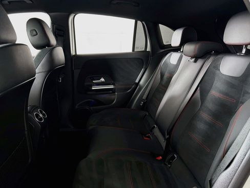 Used 2023 Mercedes-Benz GLA 250 image 8